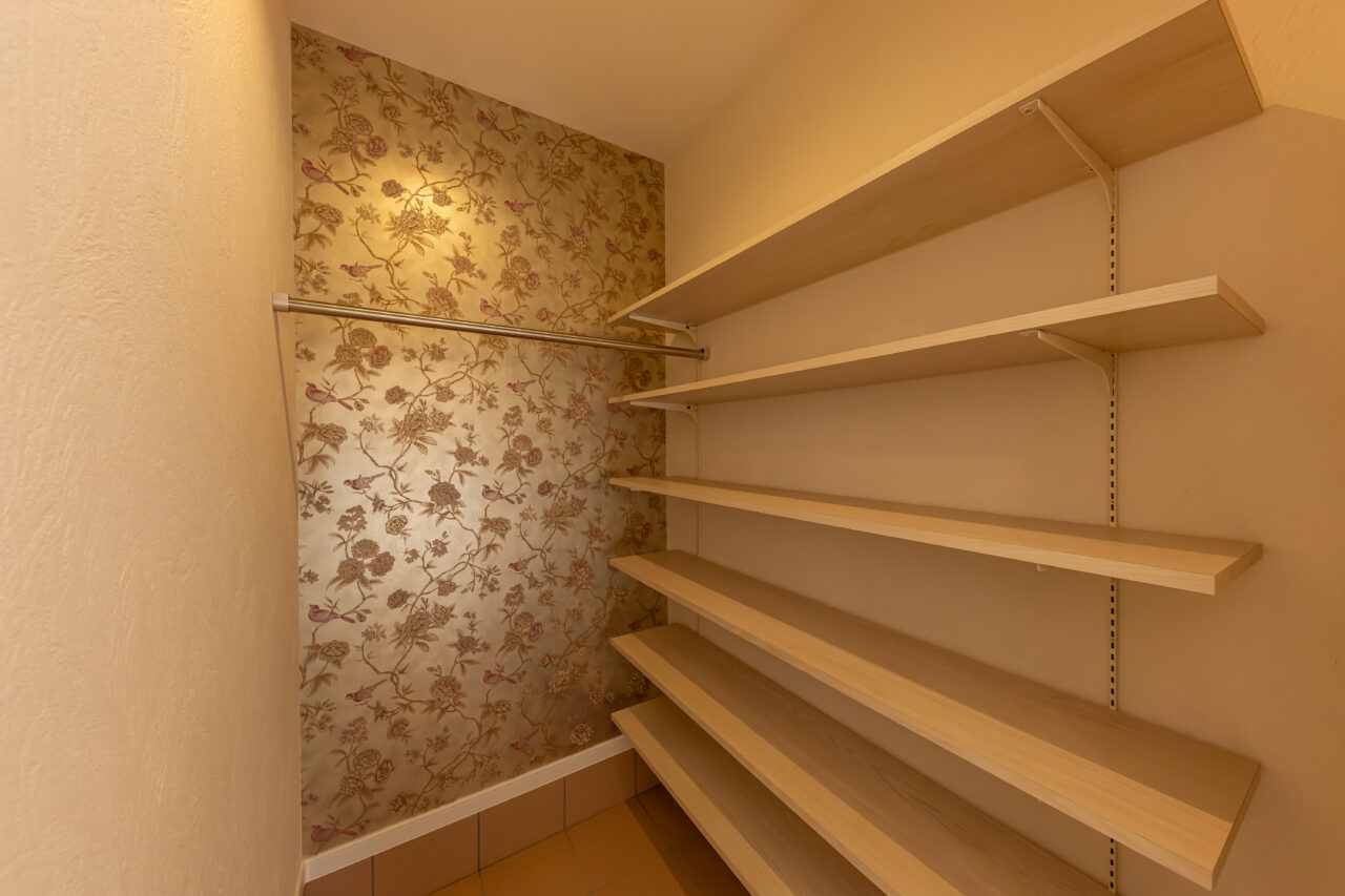 家族の時間が溶け込むコースタルな平屋のお家