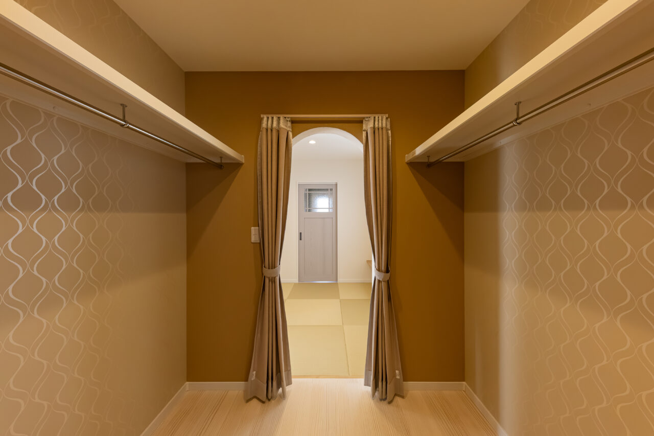 家族の時間が溶け込むコースタルな平屋のお家